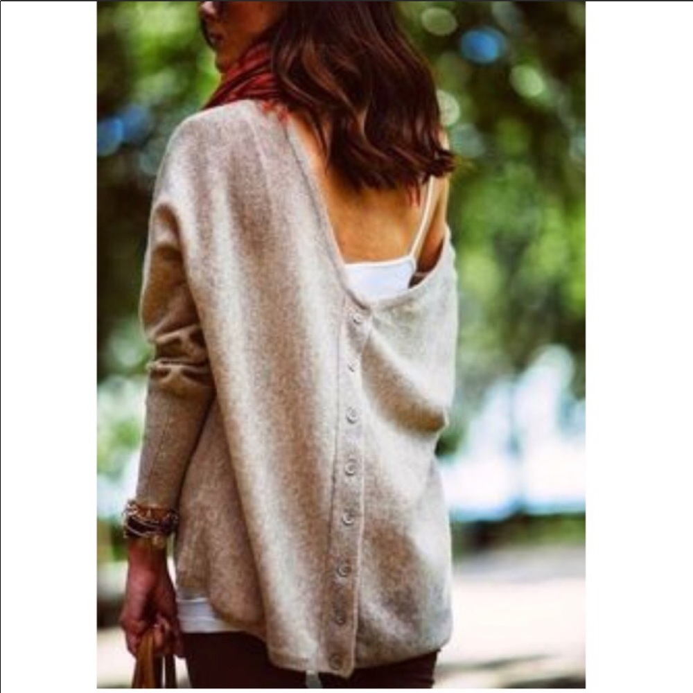 Feel the piece cashmere button back sweater